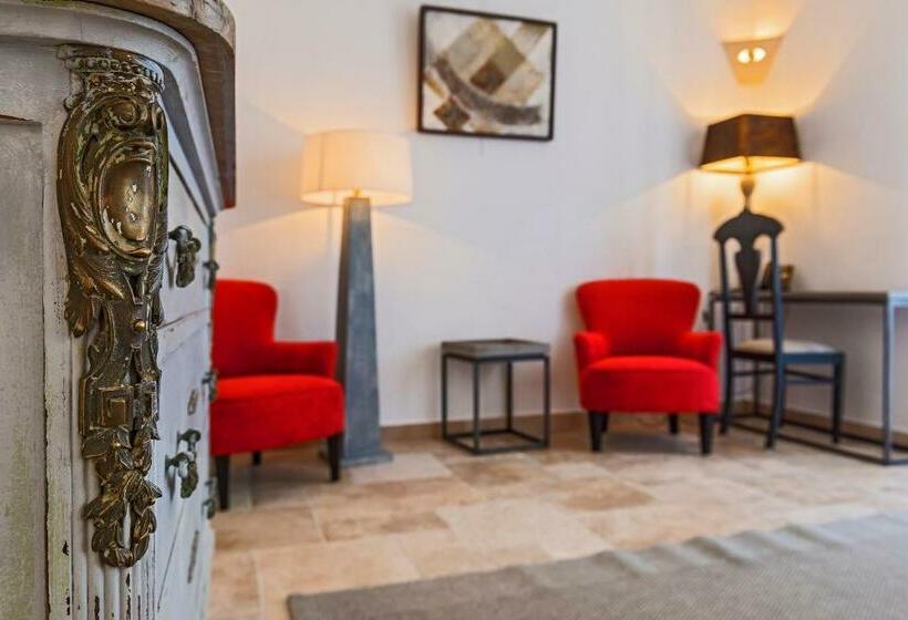 اتاق لوکس, The Snop House