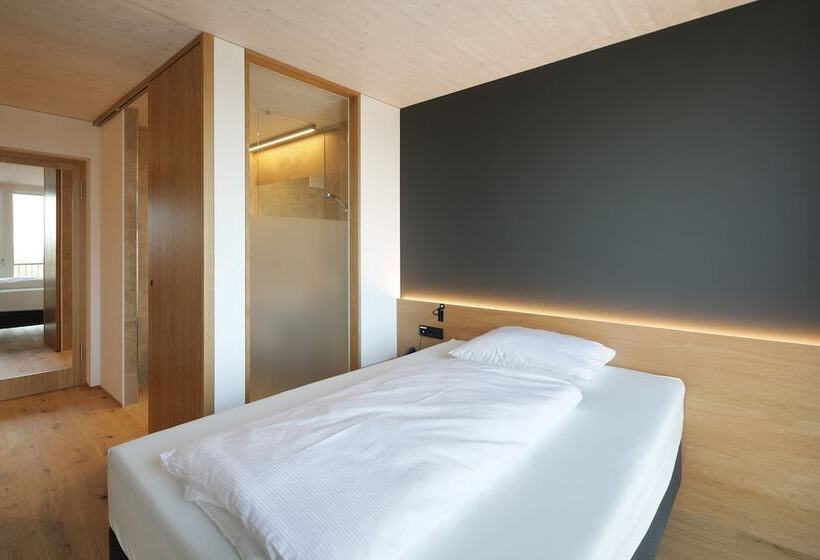 スタンダードルーム, 2nd Home