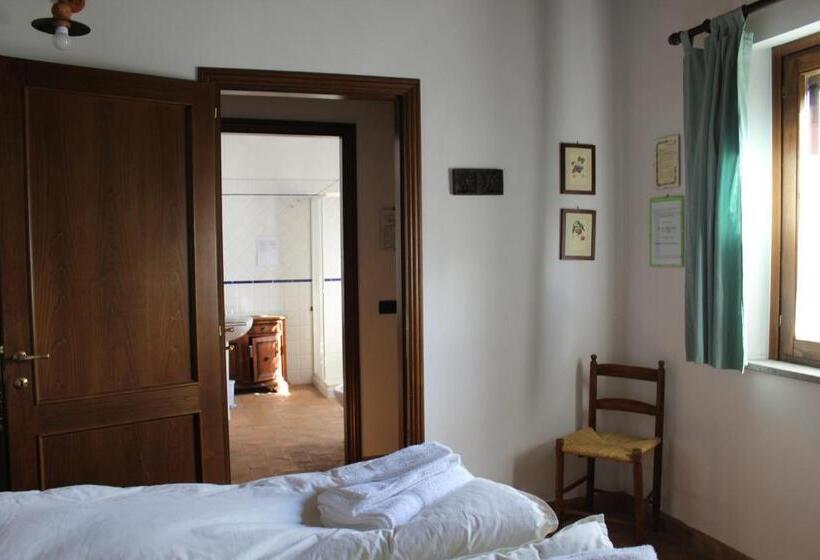 חדר סטנדרט עם מיטת קינג, Agriturismo Trefossata