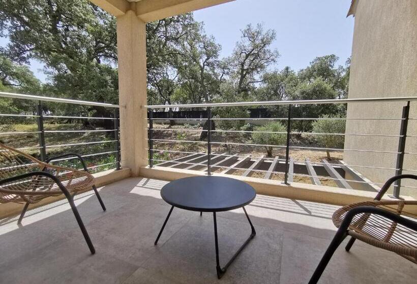 Трехместный Номер Комфорт, Villa Saona