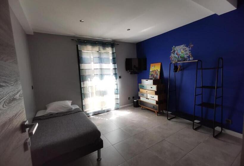 Семейный Номер, Villa Saona