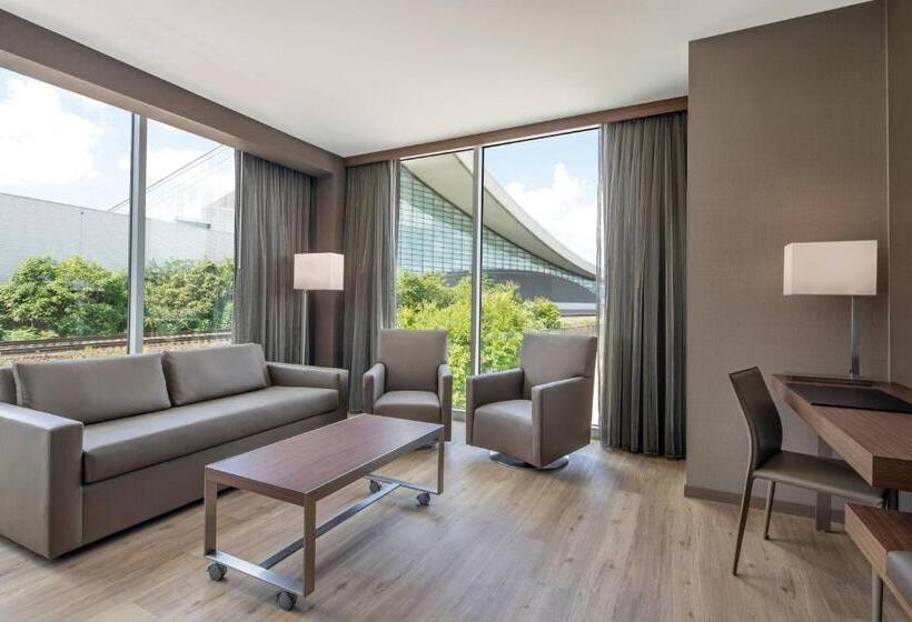 带大床的标准间, Ac Hotel By Marriott Pittsburgh Downtown