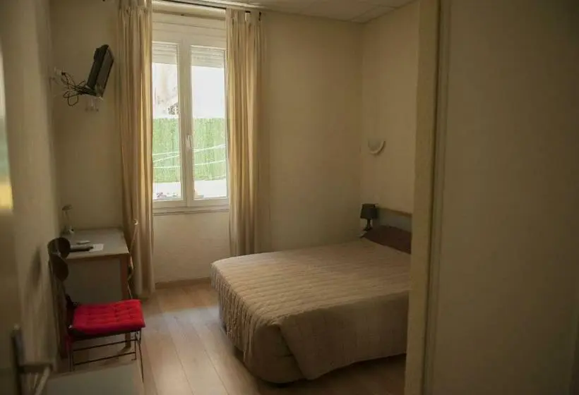 Standard-huone, Du Palais