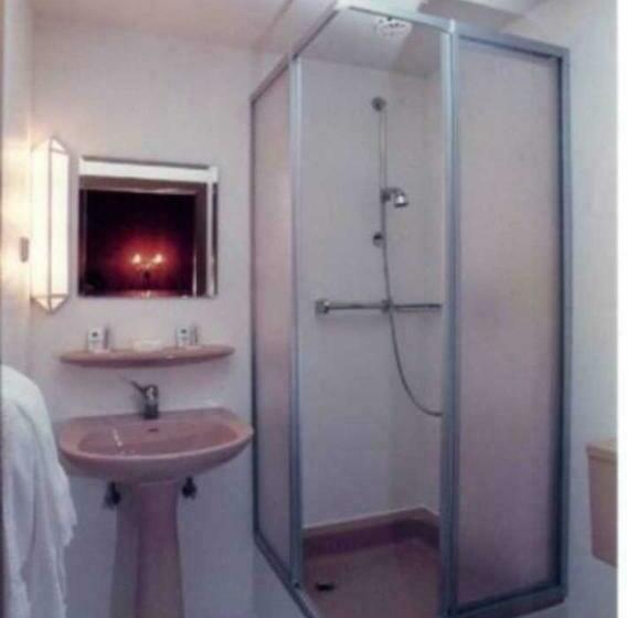 חדר סטנדרט, Motel