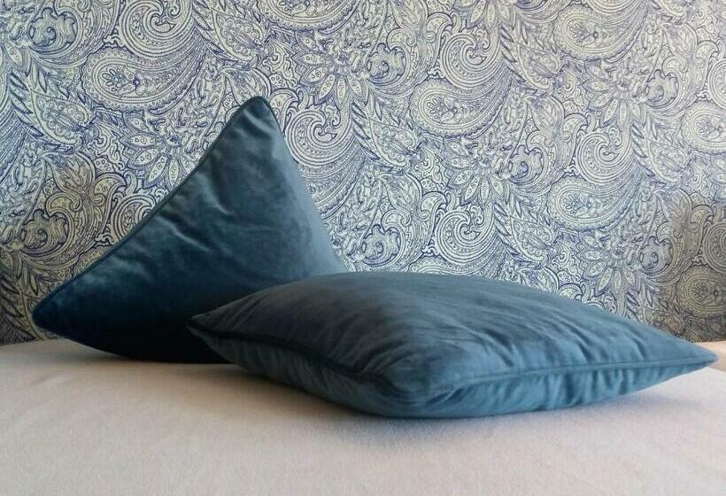 חדר סטנדרט, Motel