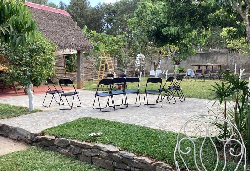 ویلای یک اتاق خوابه با استخر شنا, Villa Chezsoa, Antananarivo