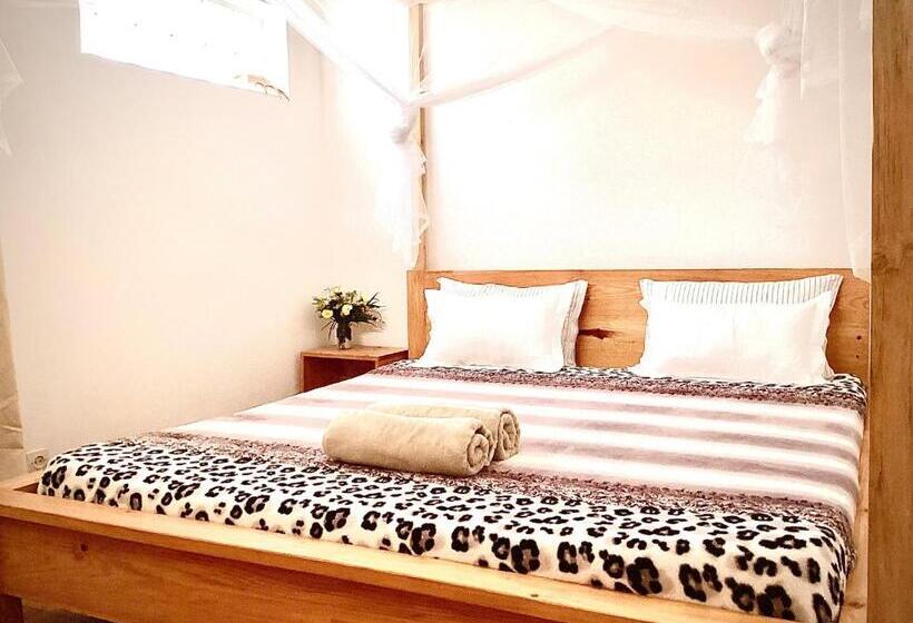 ویلای یک اتاق خوابه با استخر شنا, Villa Chezsoa, Antananarivo