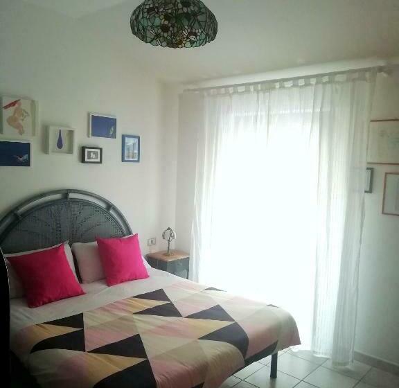 标准三人间, Carilla B&b