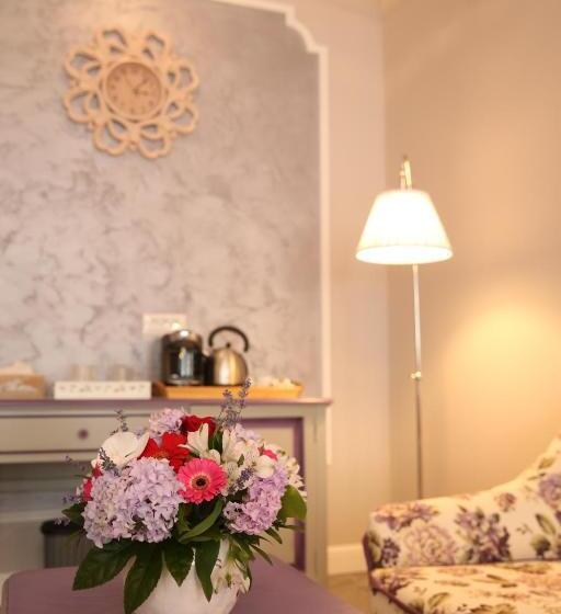 デラックススタジオ, Artisans Boutique Villa