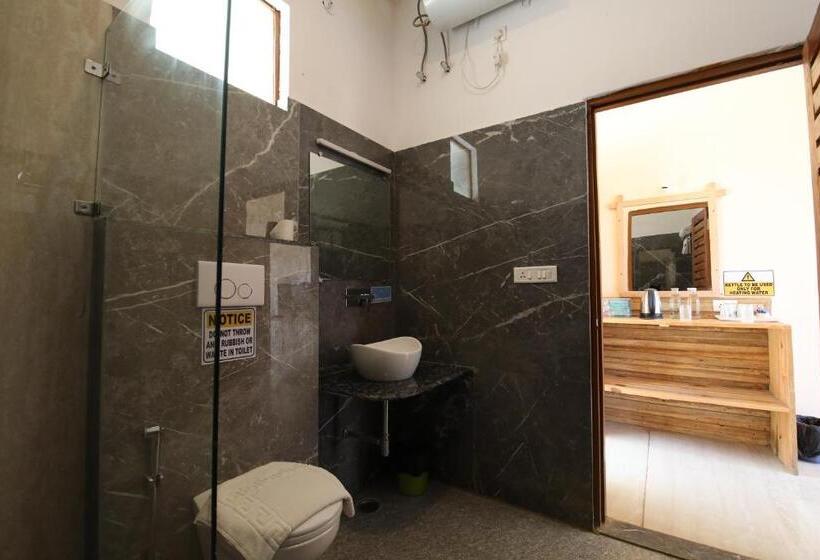 اتاق استاندارد با تخت بزرگ, Lahermitage Resort