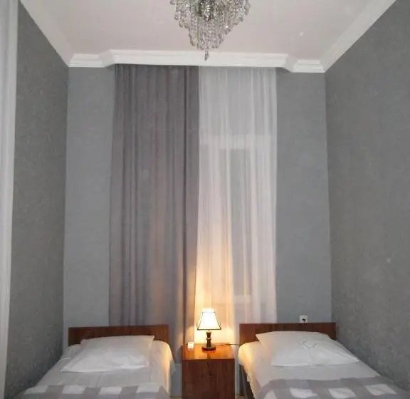 اتاق اکونومی, Guest House T&n