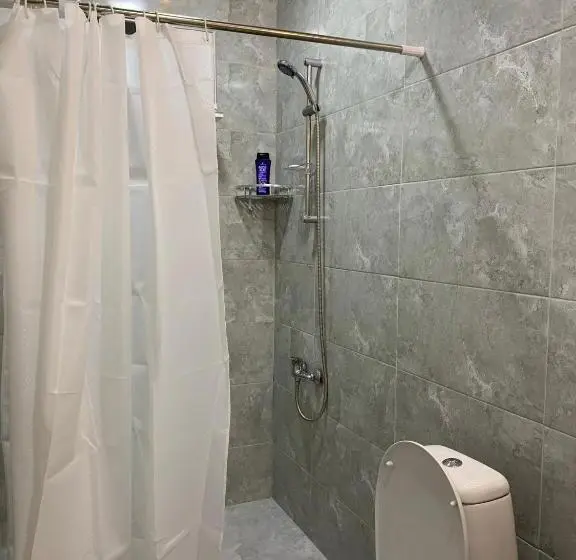 آپارتمان 1 خوابه همکف, Guest House T&n