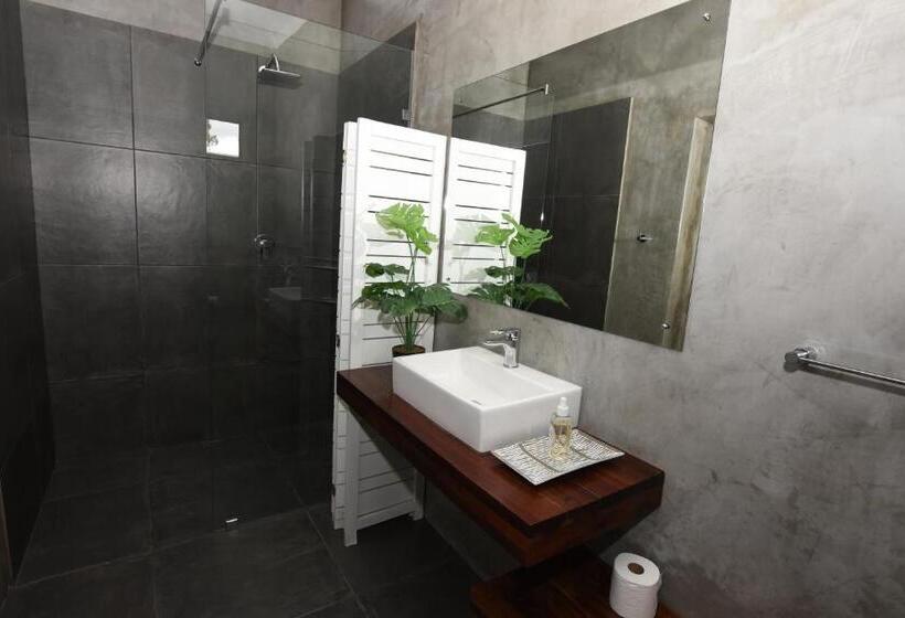 اتاق خانوادگی, Onq Accommodation