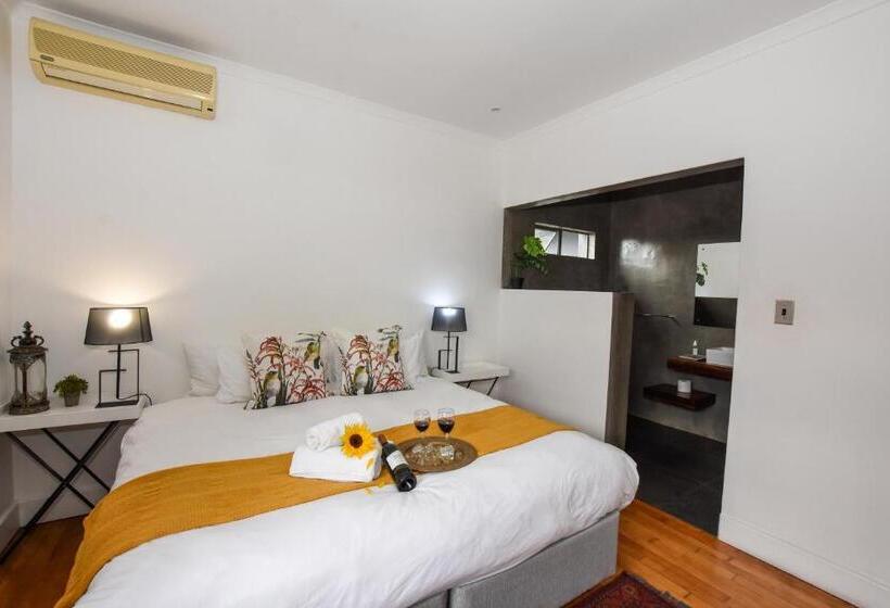 اتاق استاندارد, Onq Accommodation