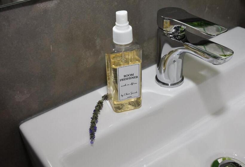 家庭间, Onq Accommodation