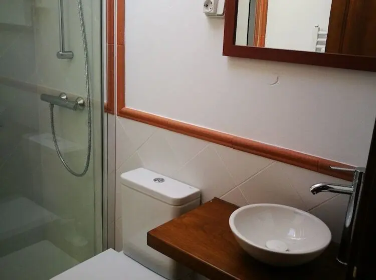 スタンダード４人部屋, O Lagar De Jesús   Hostel