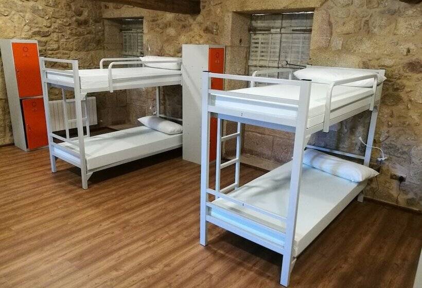 اتاق استاندارد چهار تخته, O Lagar De Jesús   Hostel