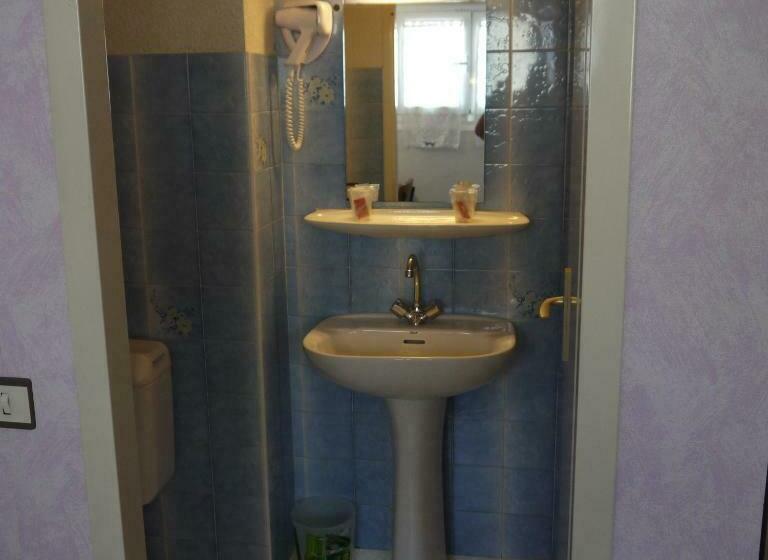 غرفة ديلوكس, Hôtel Saint Charles