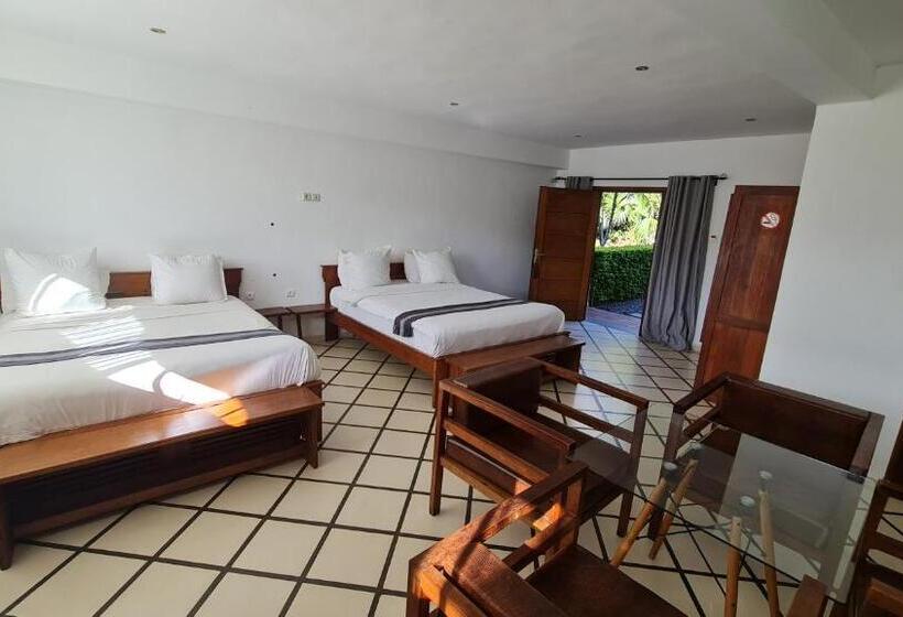 اتاق خانوادگی با چشم‌انداز باغ, Ikopa Hôtel Madagascar