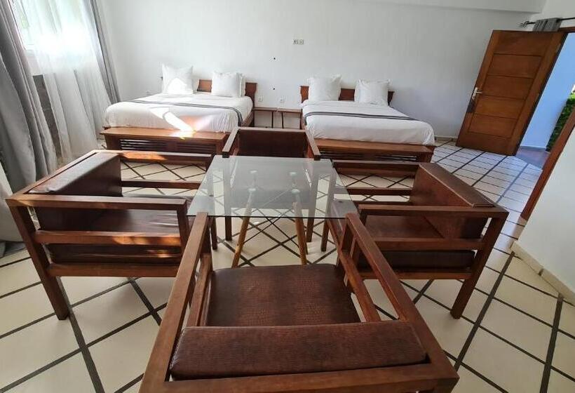 اتاق خانوادگی با چشمانداز باغ, Ikopa Hôtel Madagascar