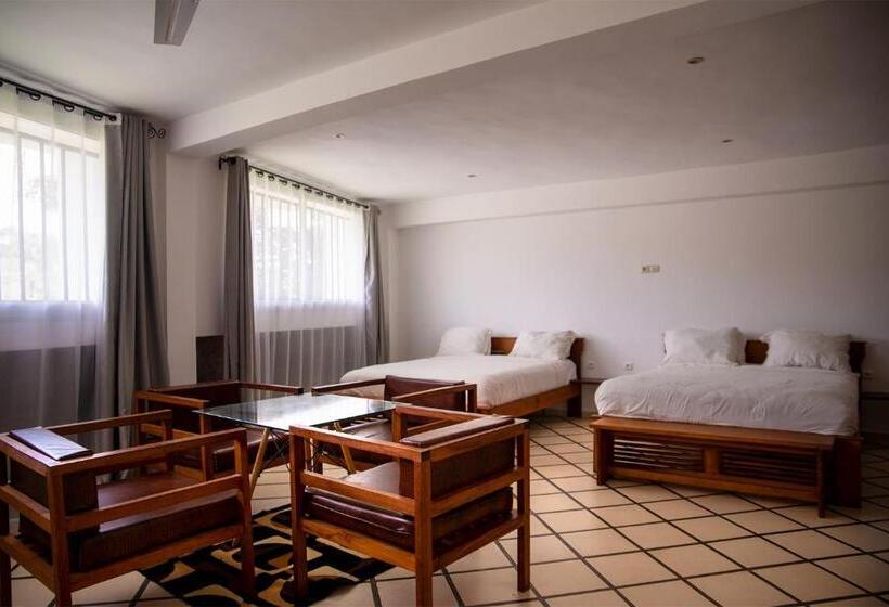 اتاق خانوادگی با چشمانداز باغ, Ikopa Hôtel Madagascar