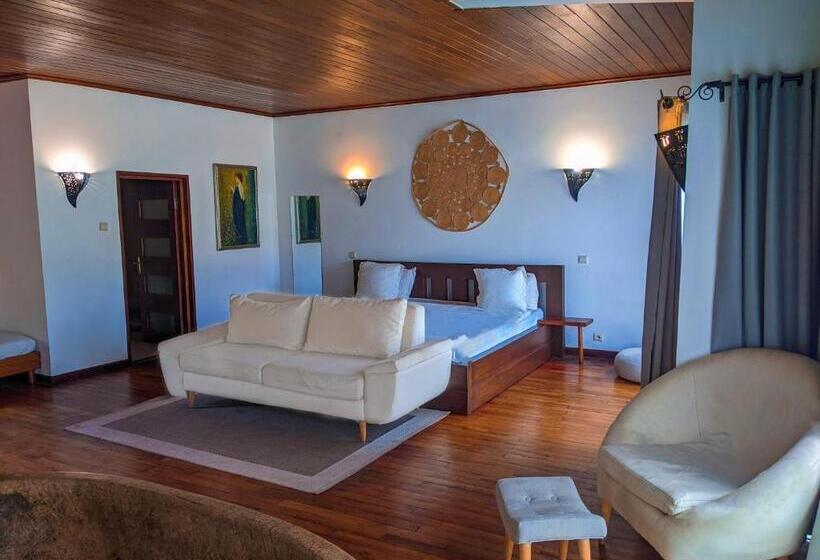 Suite with lake view, Ikopa Hôtel Madagascar