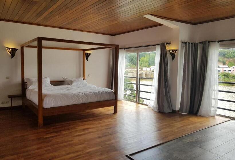 Suite with lake view, Ikopa Hôtel Madagascar