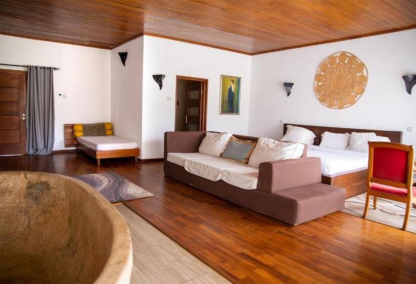 Suite with lake view, Ikopa Hôtel Madagascar