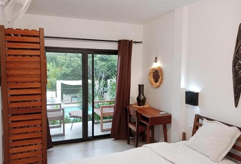 اتاق استاندارد با چشمانداز استخر, Ikopa Hôtel Madagascar