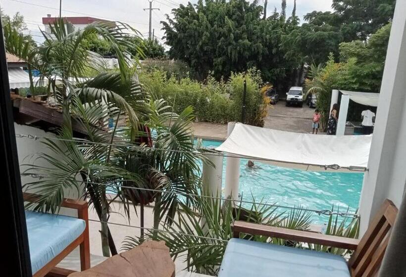 اتاق استاندارد با چشمانداز استخر, Ikopa Hôtel Madagascar