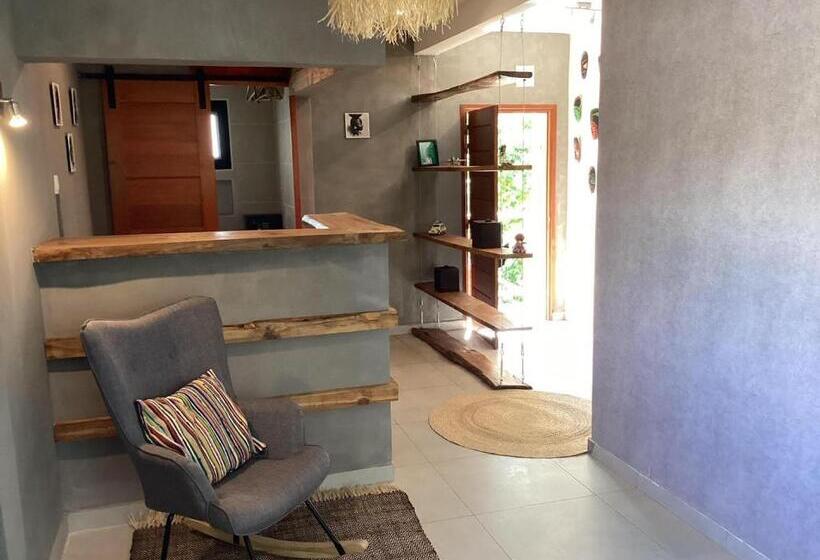 سوییت جونیور با چشمانداز استخر, Ikopa Hôtel Madagascar