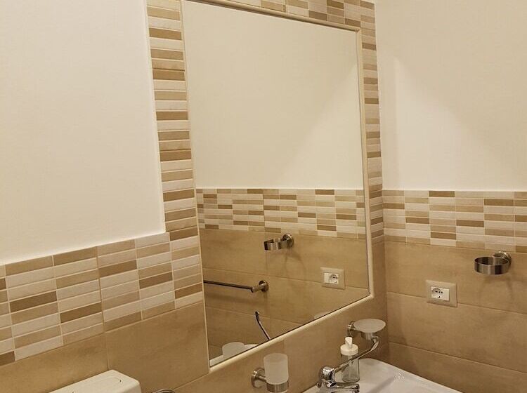 适合残疾人使用的标准间, Affittacamere La Campana