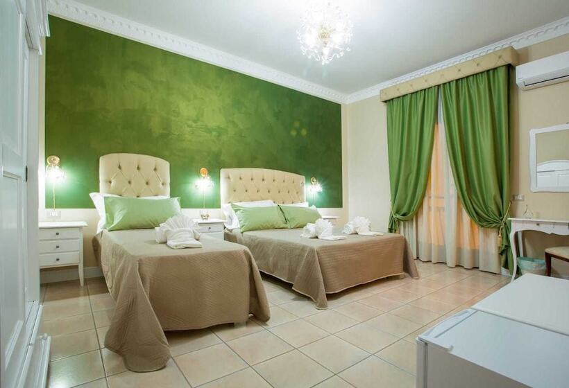 豪华三人间, Affittacamere La Campana