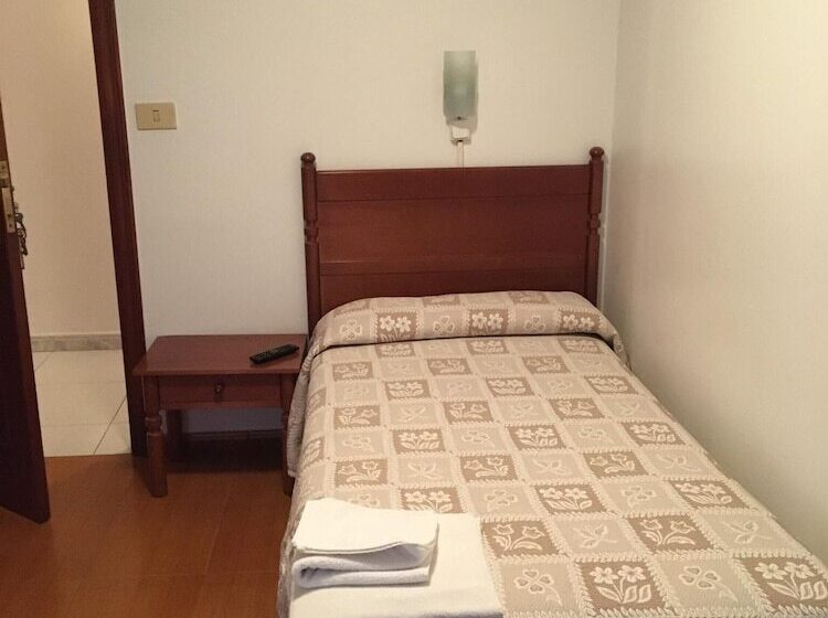 Номер Стандарт Индивидуальный, Hostal Illan