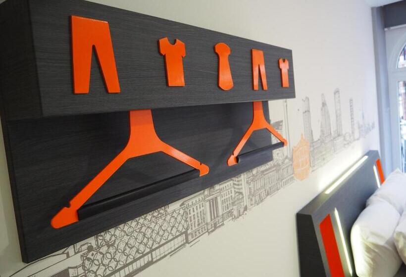 スタンダードルーム, Easyhotel Leeds