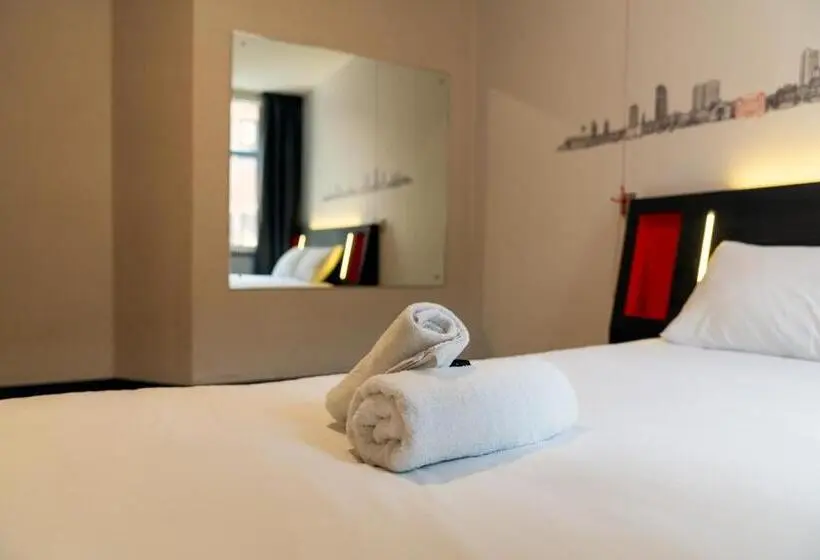 اتاق استاندارد برای معلولان, Easyhotel Leeds