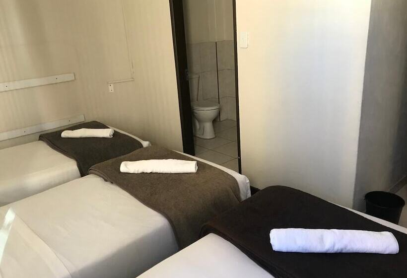 スタンダードトリプルルーム, Businessburg