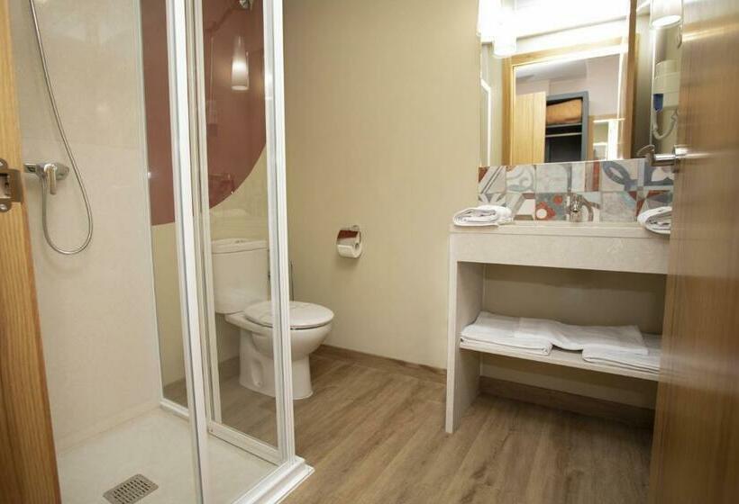 高级大房间, Novoa