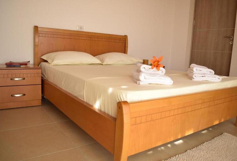 1 Sovrums Lägenhet Havsutsikt, Belvedere Adriatica