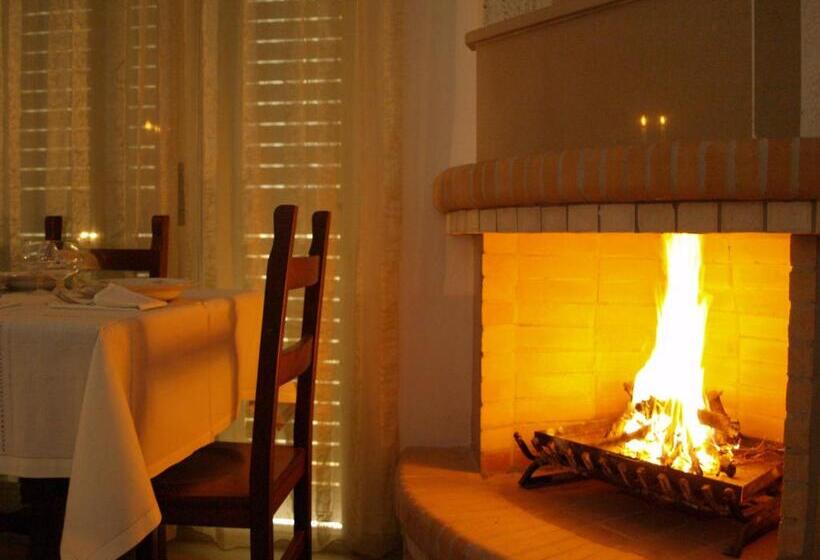 1 Sovrums Lägenhet Trädgårdutsikt, Belvedere Adriatica