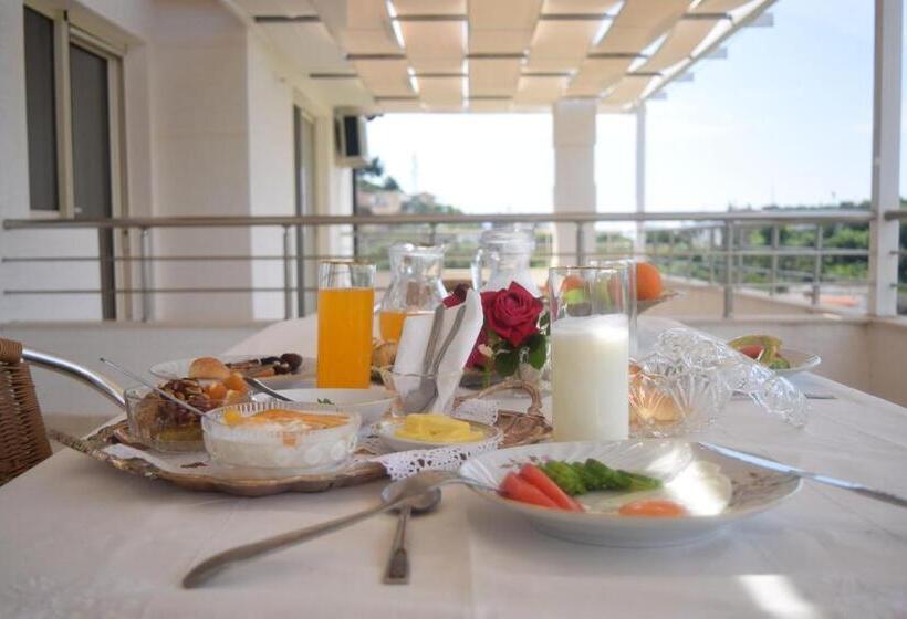 1 Sovrums Lägenhet Havsutsikt, Belvedere Adriatica