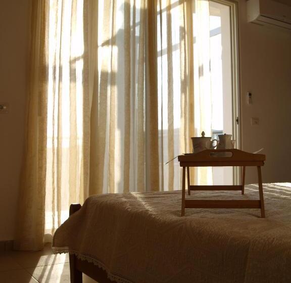 1 Sovrums Lägenhet Havsutsikt, Belvedere Adriatica