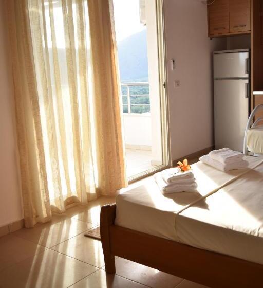 1 Sovrums Lägenhet Havsutsikt, Belvedere Adriatica