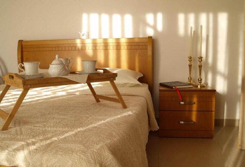 1 Sovrums Lägenhet Havsutsikt, Belvedere Adriatica