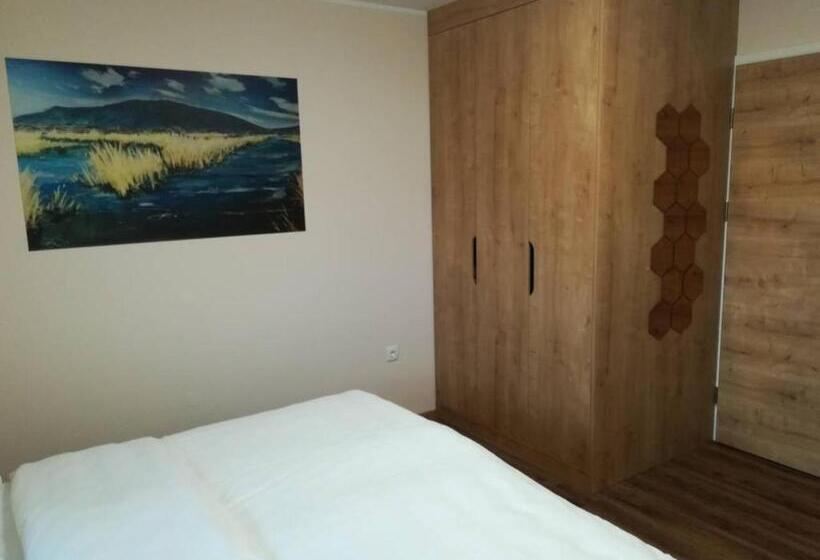 اتاق استاندارد سه نفره, Gostilna S Prenočišči Pav