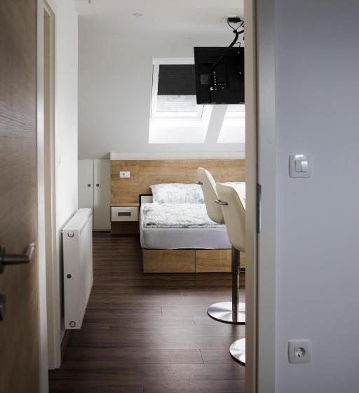 آپارتمان 1 خوابه, Gostilna S Prenočišči Pav