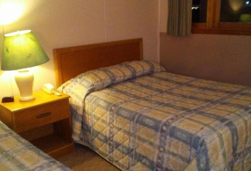 חדר סטנדרט, Catskill Motor Court Motel