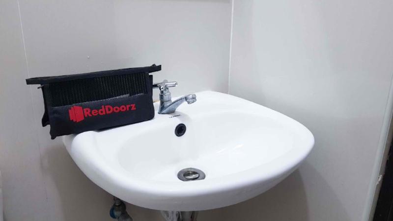 اتاق خانوادگی, Reddoorz @ Vp Inting Street