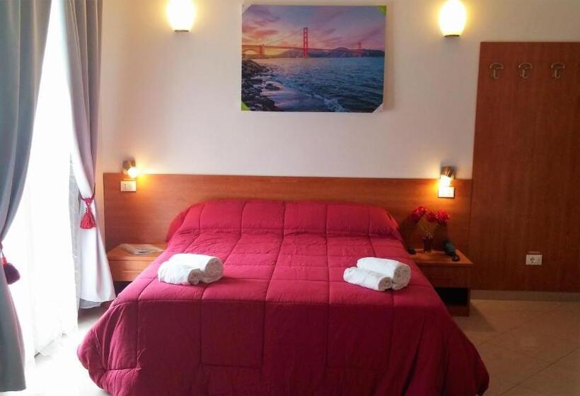 غرفة عائلية, Venice Airport Room