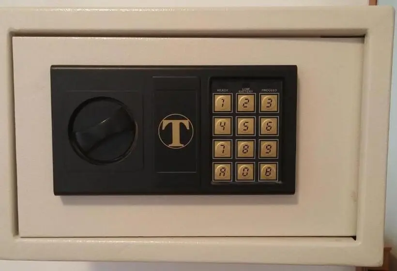 Standard Kolmen Hengen Huone, Venice Airport Room
